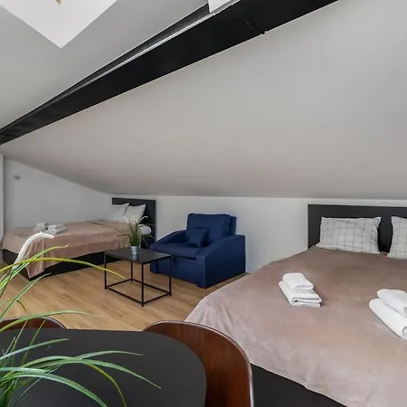 Close-urban Chin - Center - Stadion Narodowy - Marcinkowskiego 5 Варшава